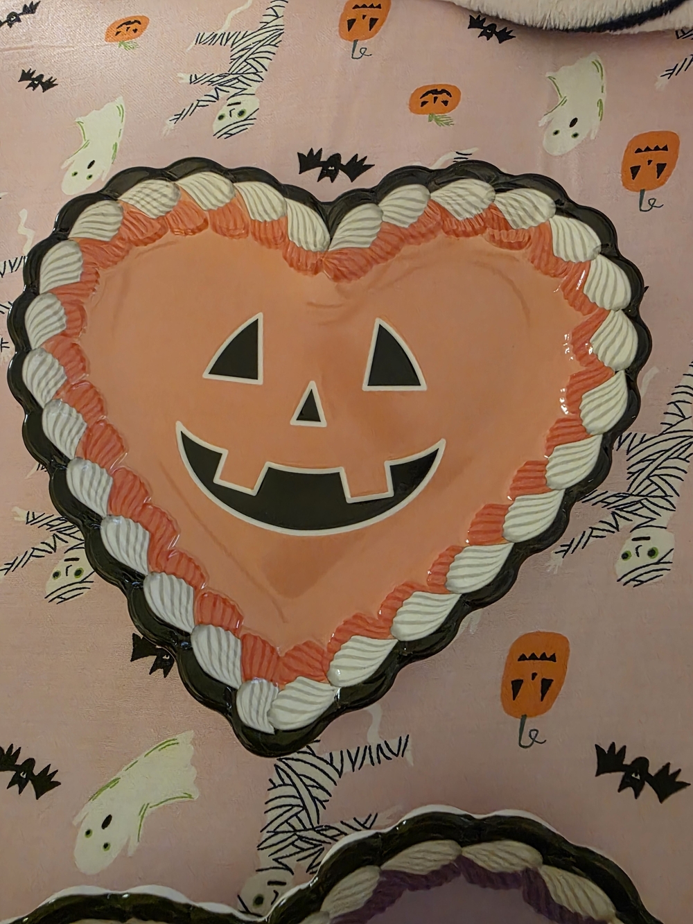 4 HALLOWEEN DESSERT PLATES - Picture 4 of 7
